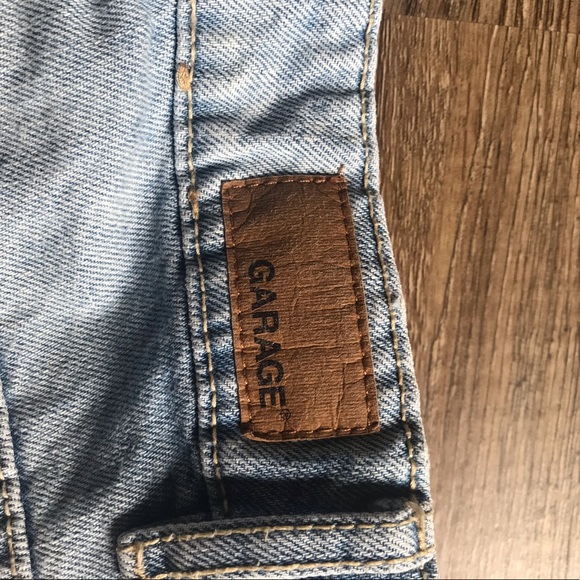 Garage light wash denim shorts - Picture 4 of 4